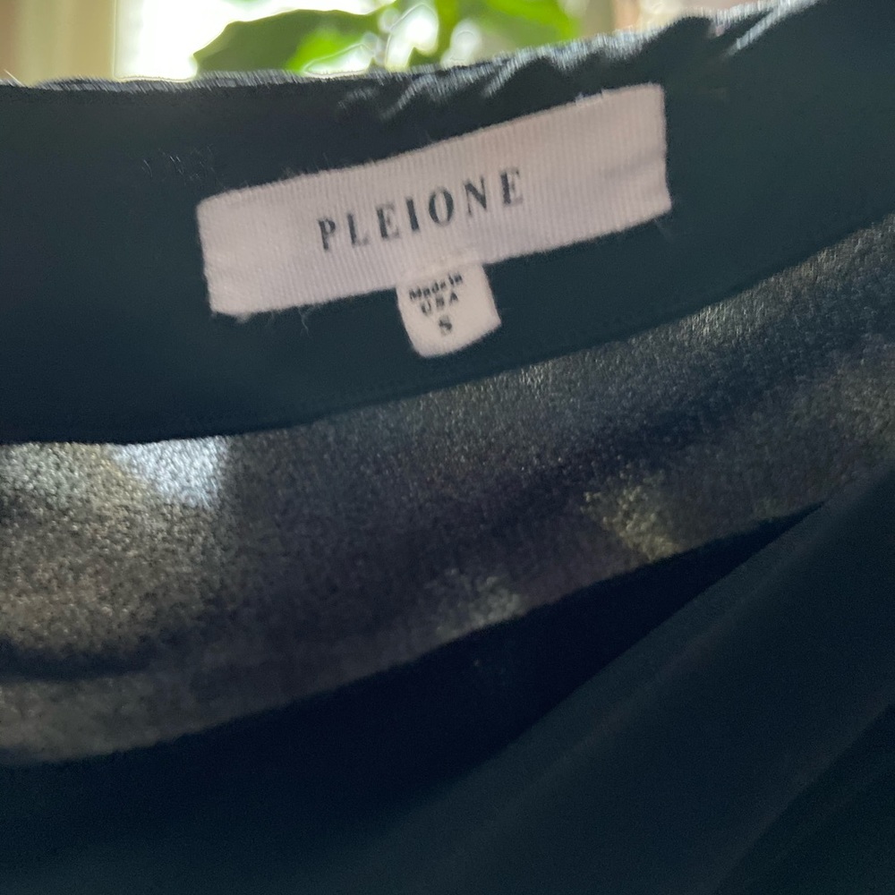 Pleione sheer blouse - Picture 2 of 3